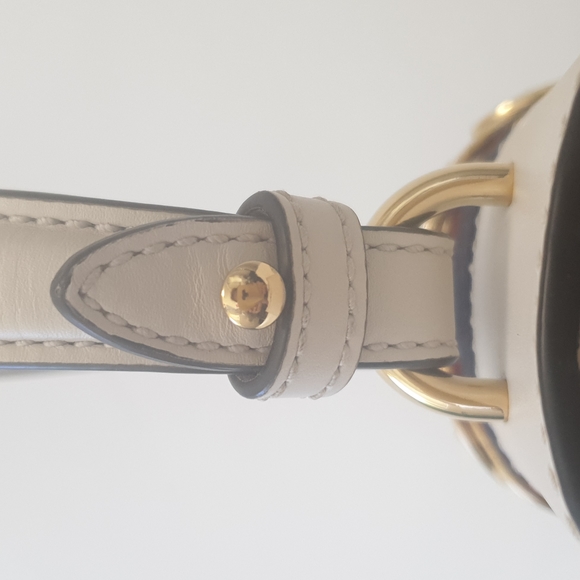 Host pick 💎 Price slashed Gucci sylvie mini handbag 👜 - Picture 6 of 12